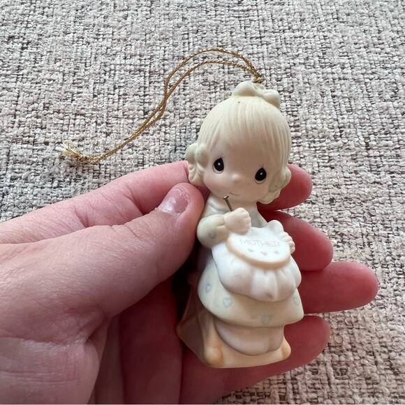 Precious Moments Mother Sew Dear Collectible Figurine Christmas Ornament - Picture 1 of 10